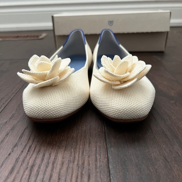 NIB Women’s Rothy’s The Petal Square in Love Bird 7 - Picture 5 of 8